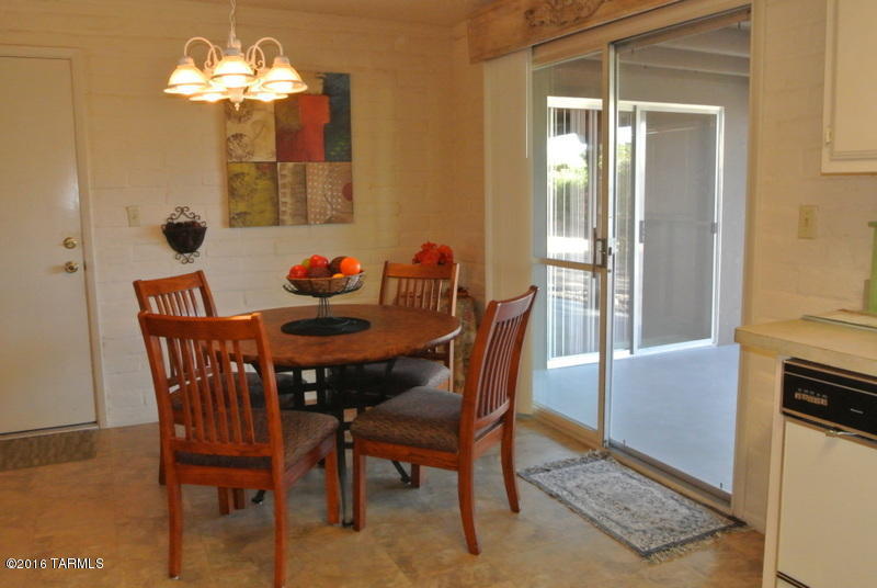530 S La Lima, Green Valley, AZ 85614