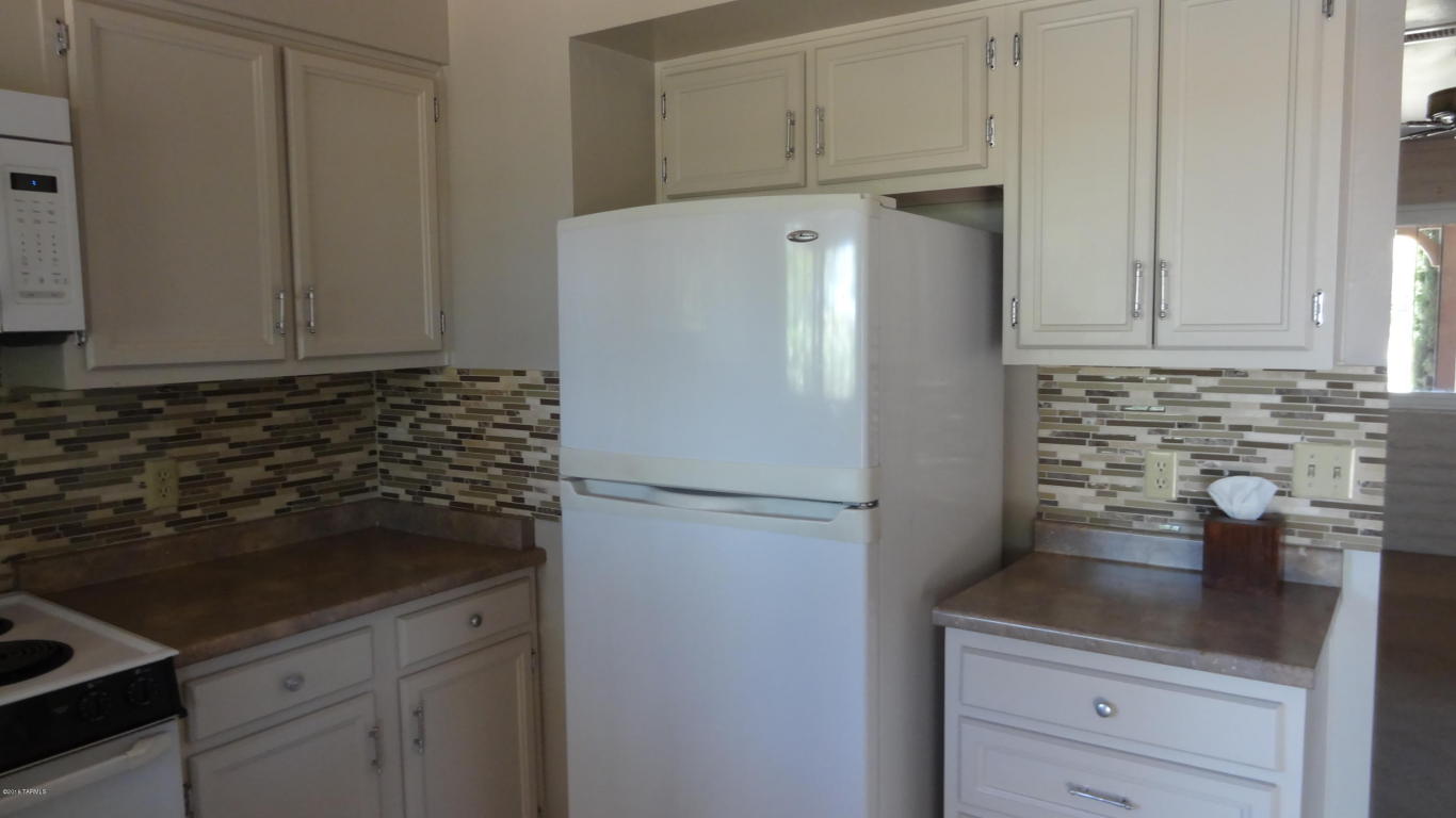 1071 S Abrego, Green Valley, AZ 85614