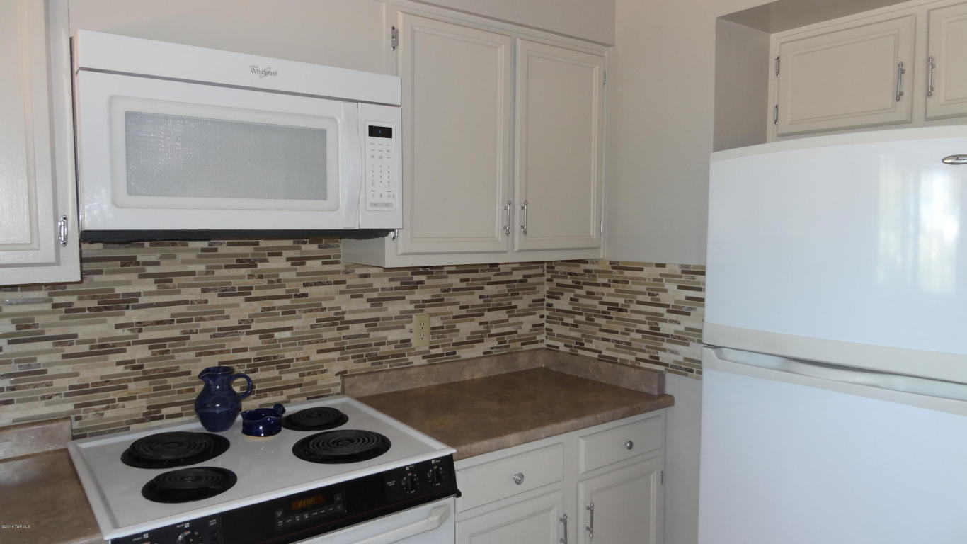 1071 S Abrego, Green Valley, AZ 85614