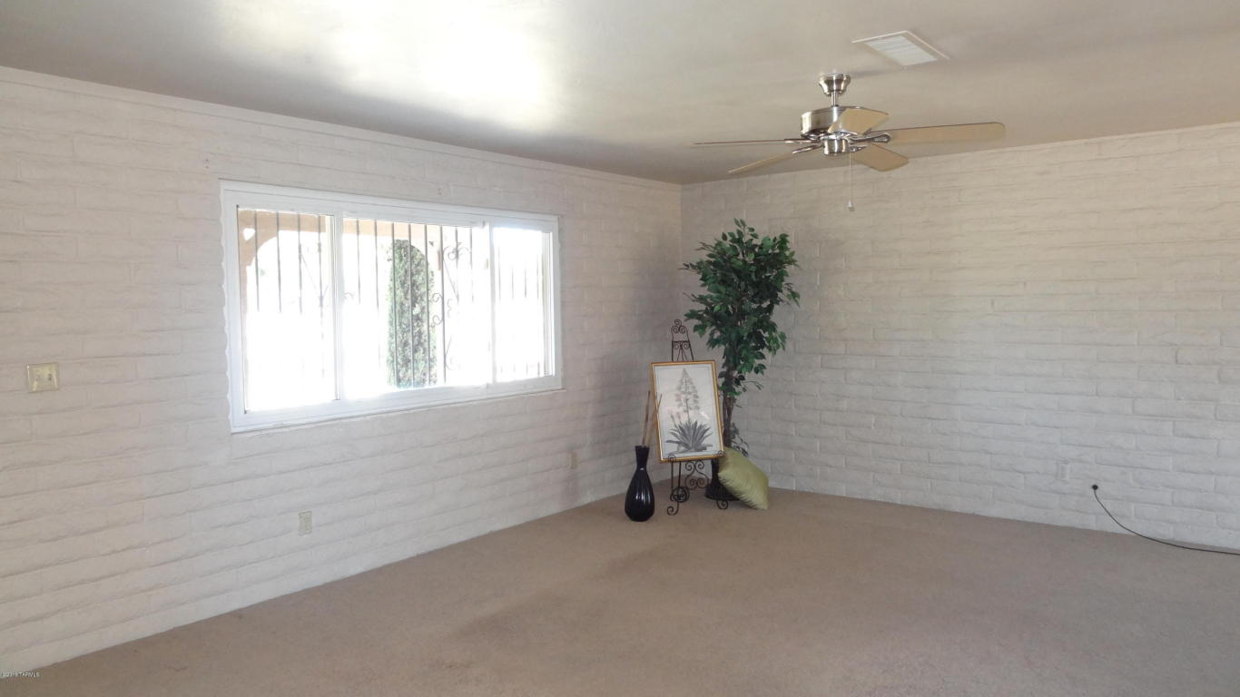 1071 S Abrego, Green Valley, AZ 85614