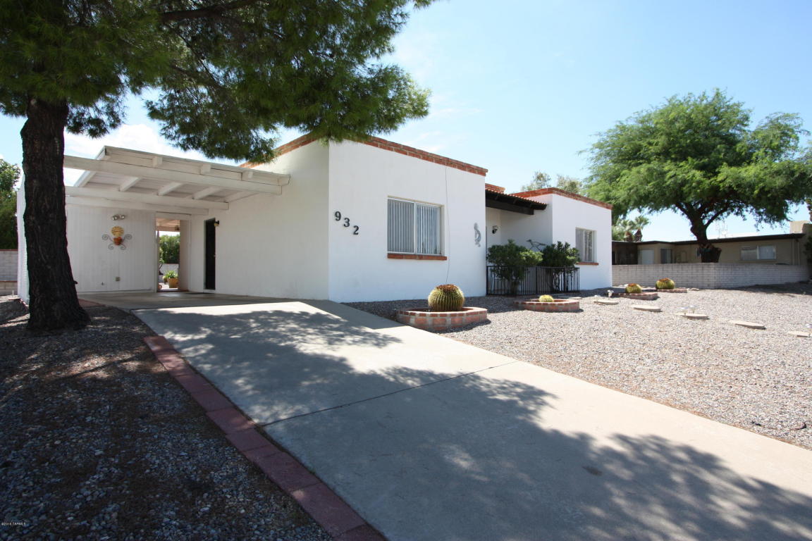 932 S Abrego, Green Valley, AZ 85614