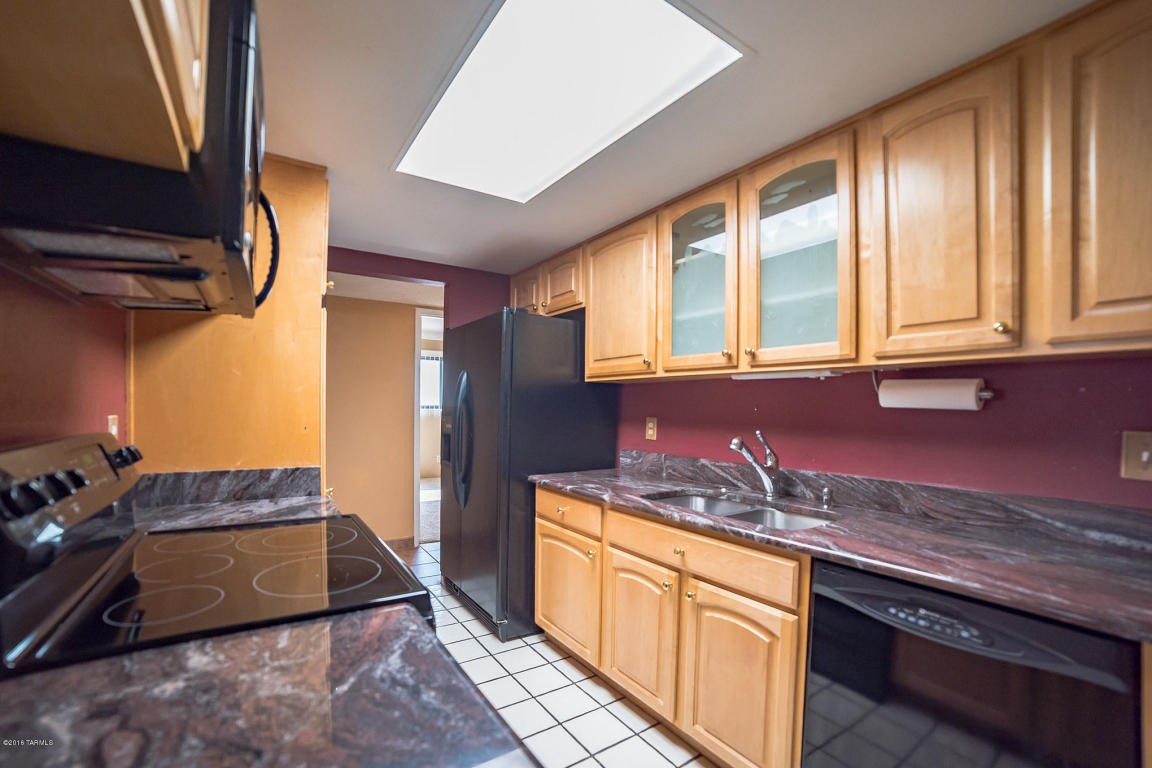 265 N Paseo De Los Conquistadores, Green Valley, AZ 85614