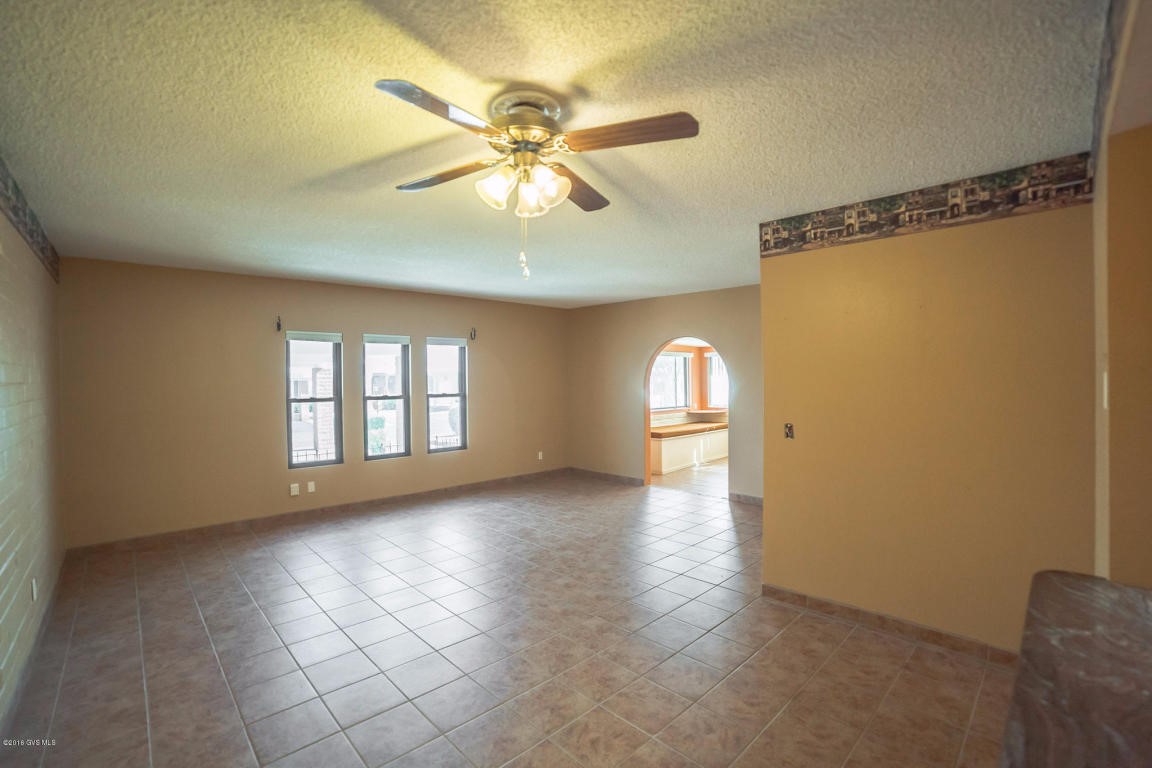 265 N Paseo De Los Conquistadores, Green Valley, AZ 85614