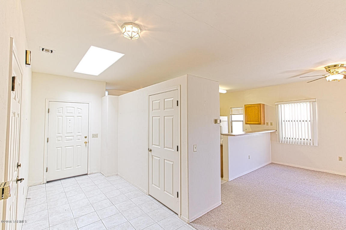 3733 S Avenida Los Solmos, Green Valley, AZ 85614