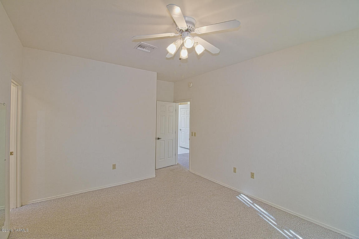 3733 S Avenida Los Solmos, Green Valley, AZ 85614