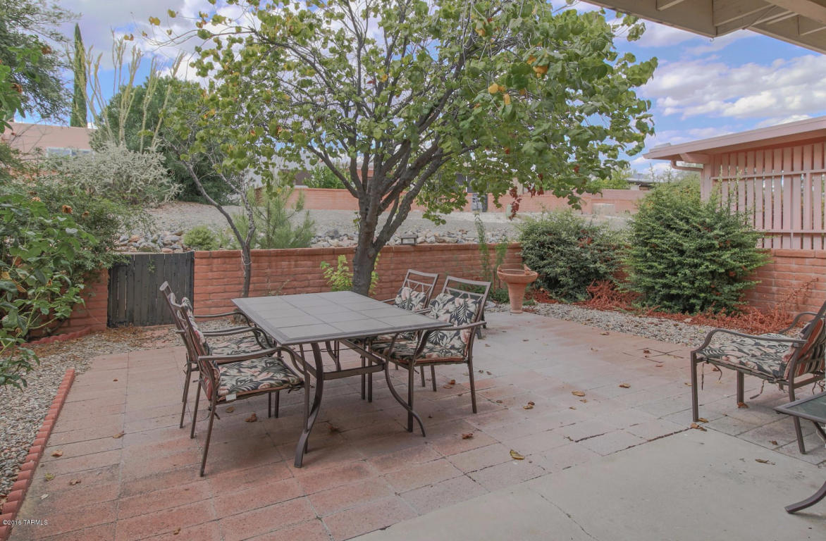 397 N Calle De Las Profetas, Green Valley, AZ 85614