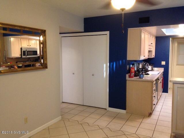 180 N Camino Del Varonil, Green Valley, AZ 85614