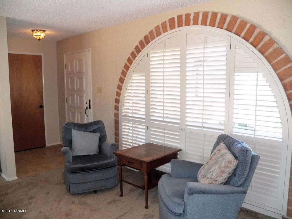 633 W Camino Corto, Green Valley, AZ 85614