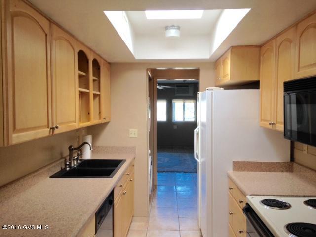 140 N Camino De Suerte, Green Valley, AZ 85614
