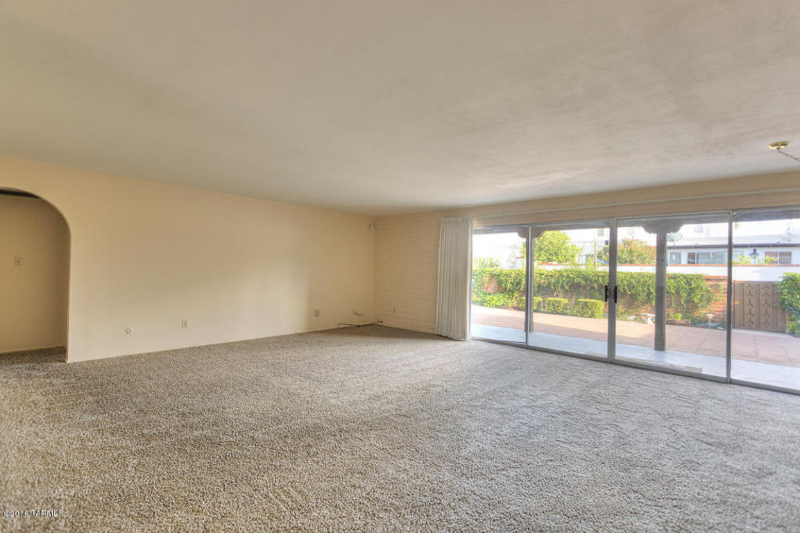 473 W Paseo Solana, Green Valley, AZ 85614