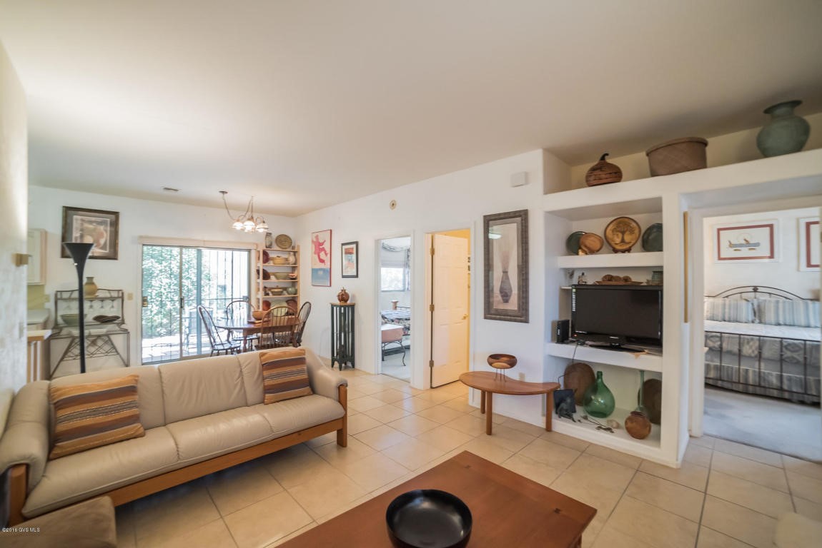 3765 S Camino Comica, Green Valley, AZ 85614
