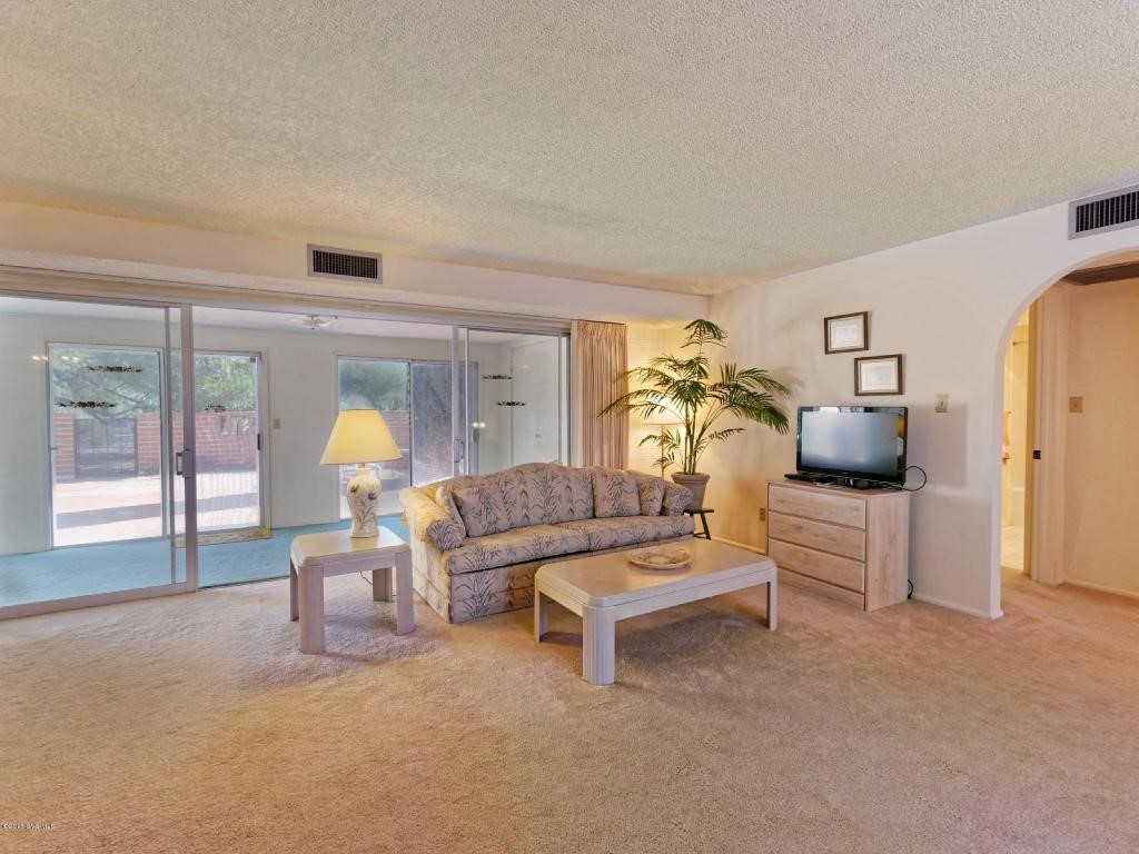 267 S Paseo Seco, Green Valley, AZ 85614