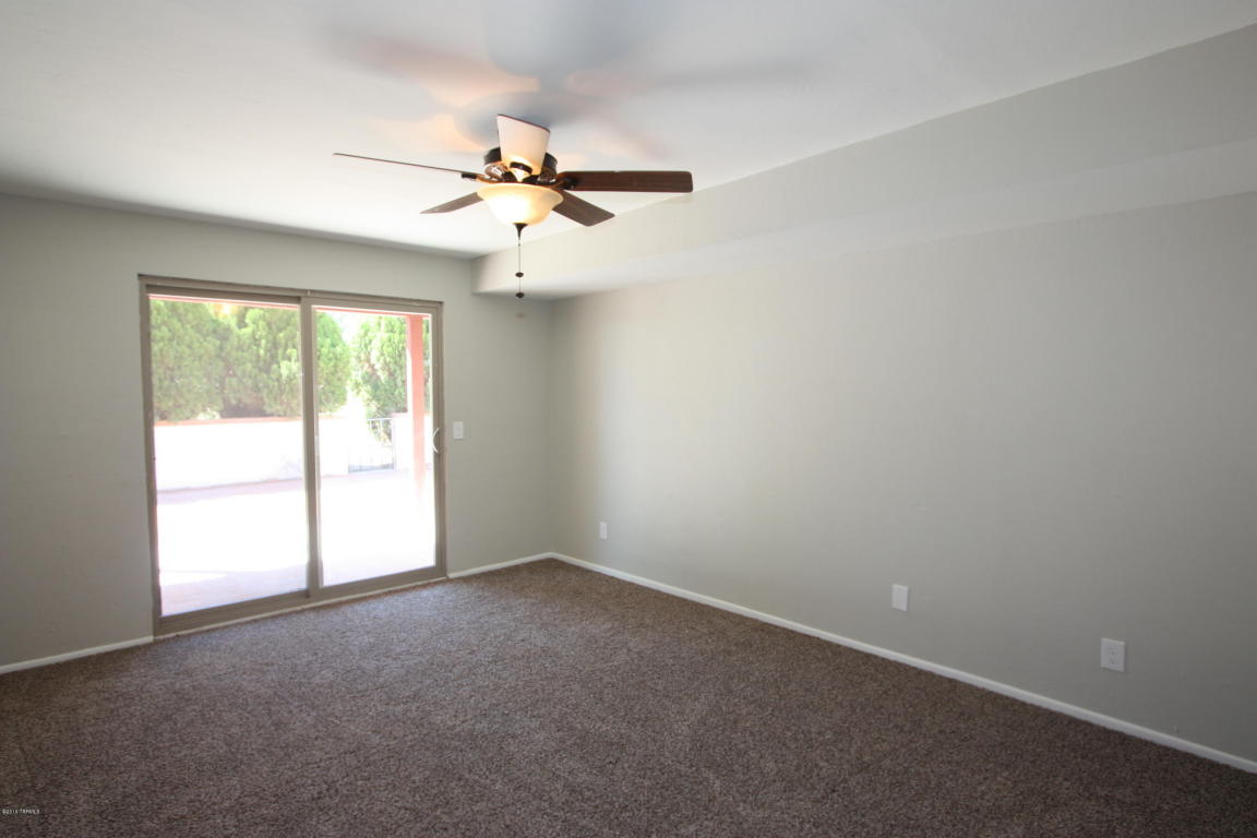 1320 N Placita Parasol, Green Valley, AZ 85614