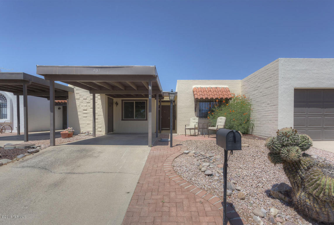 904 S Clara Vista, Green Valley, AZ 85614