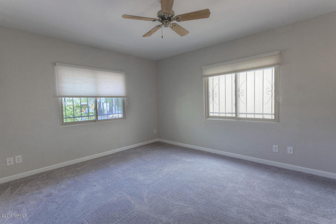 904 S Clara Vista, Green Valley, AZ 85614