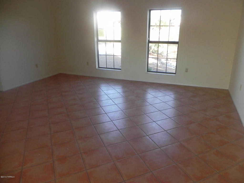 25 W Calle Nogal, Green Valley, AZ 85614