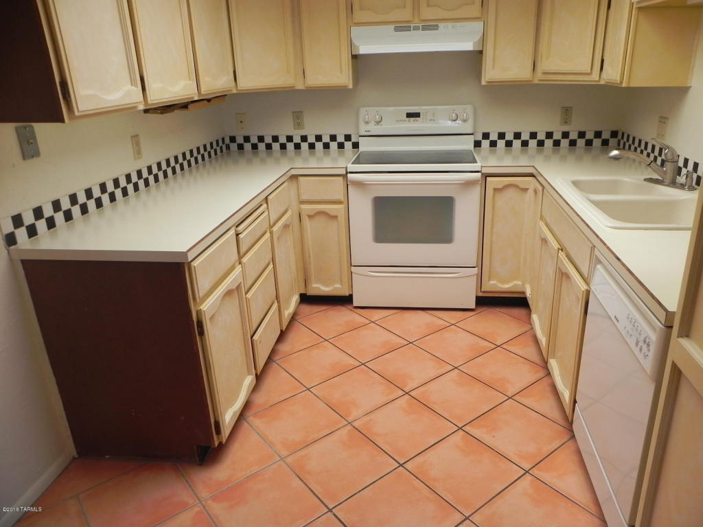 25 W Calle Nogal, Green Valley, AZ 85614