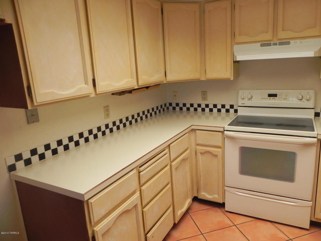 25 W Calle Nogal, Green Valley, AZ 85614