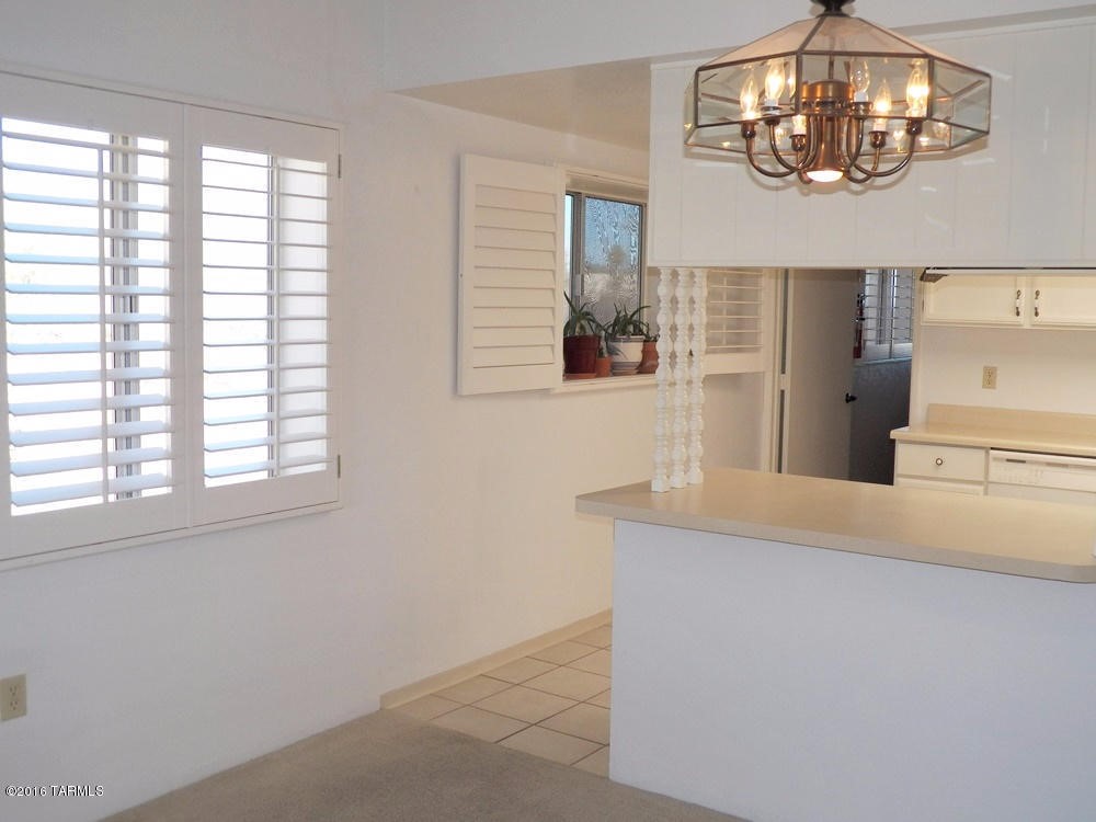 518 W Paseo Del Prado, Green Valley, AZ 85614