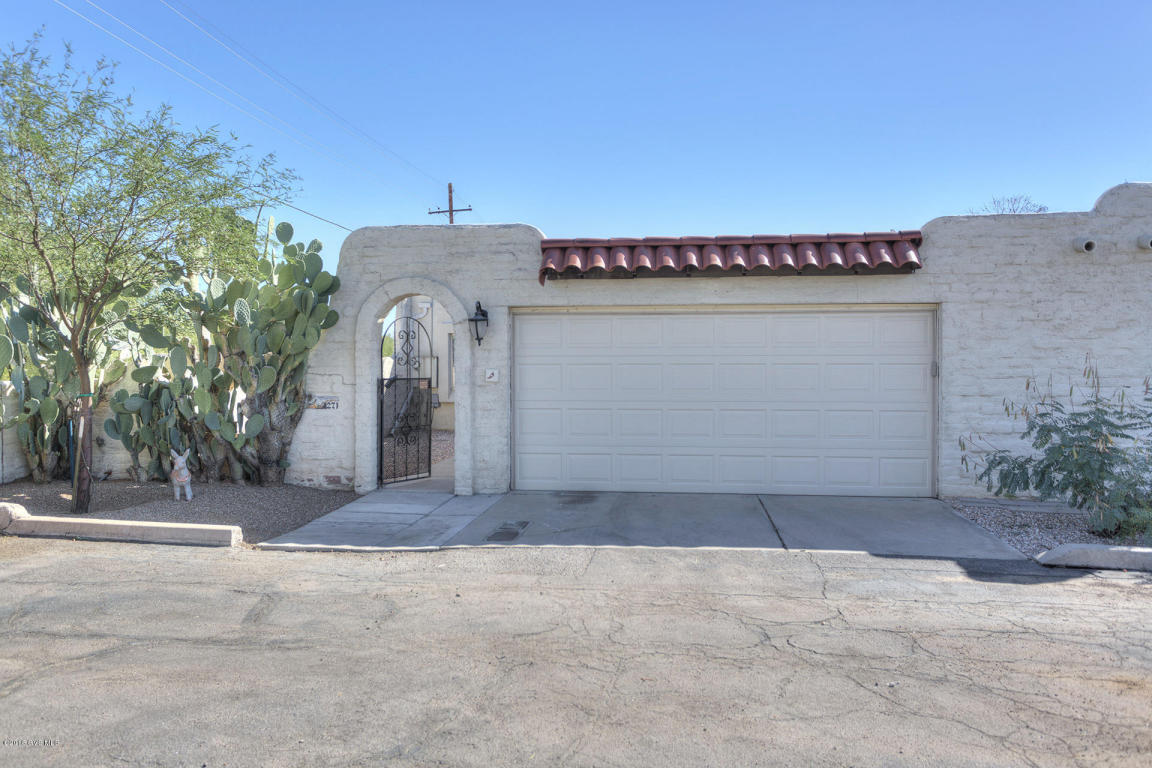 271 E Via Terrenal, Green Valley, AZ 85614
