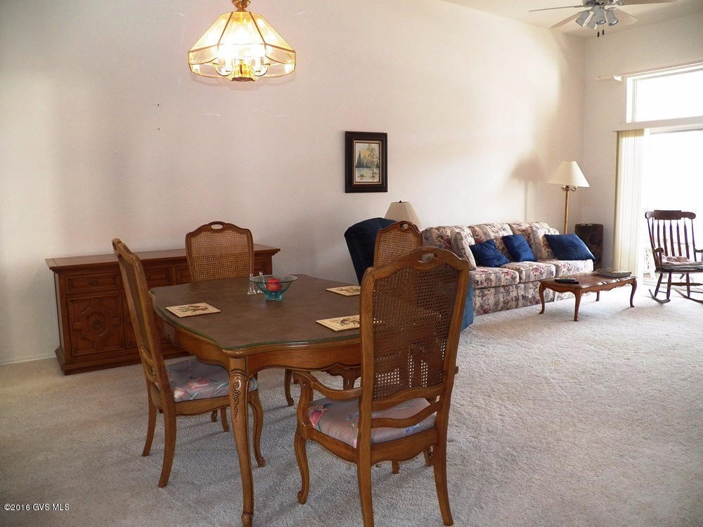 577 W Via Rosaldo, Green Valley, AZ 85614