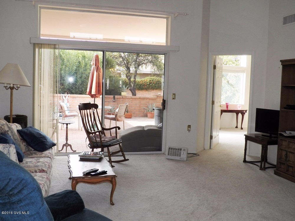 577 W Via Rosaldo, Green Valley, AZ 85614