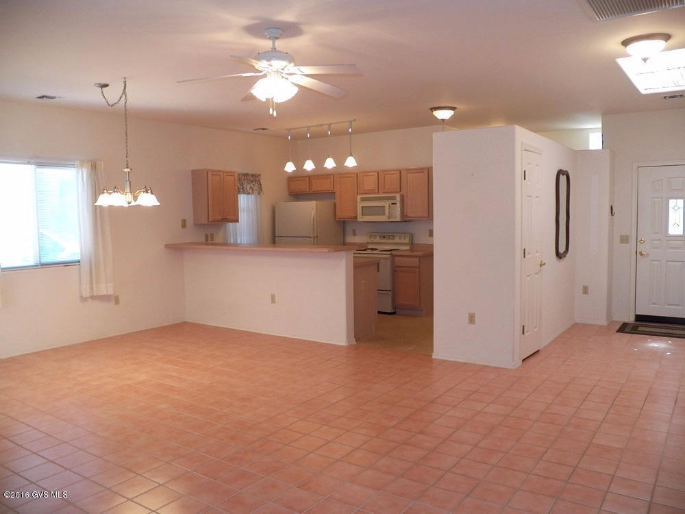 762 W Paseo Del Cuple, Green Valley, AZ 85614