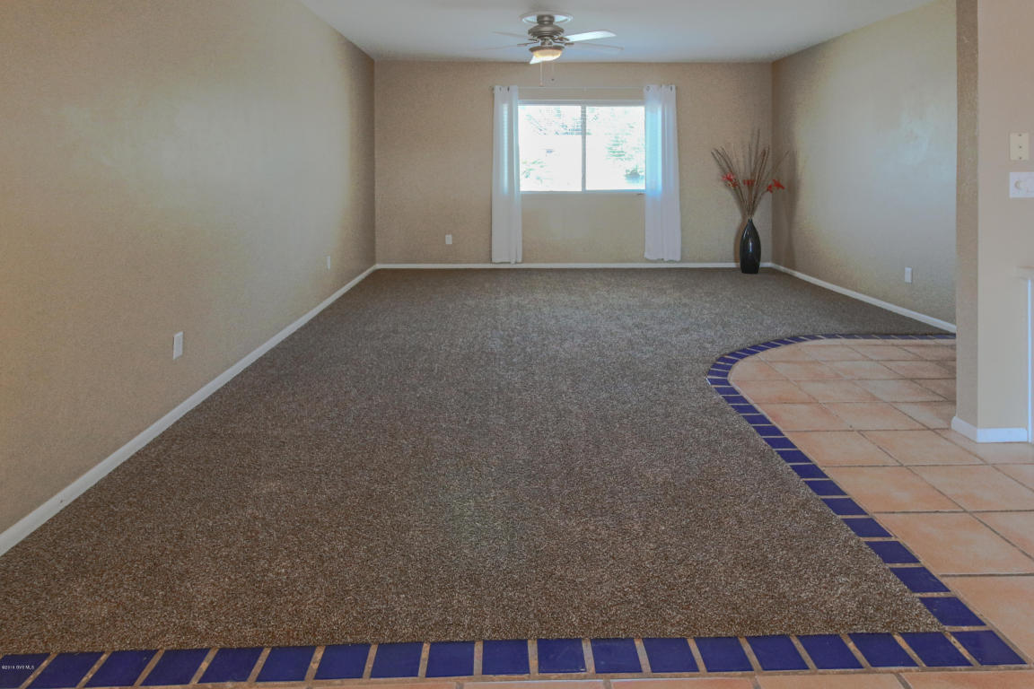 122 E La Pera, Green Valley, AZ 85614