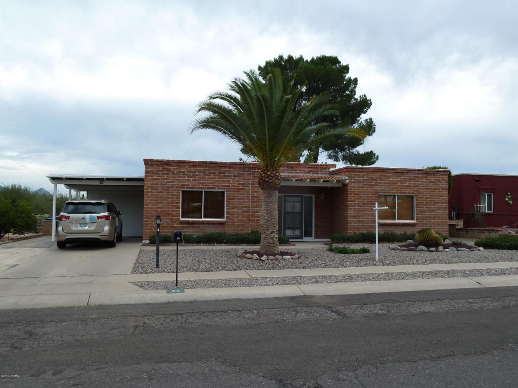 22 E La Pera, Green Valley, AZ 85614