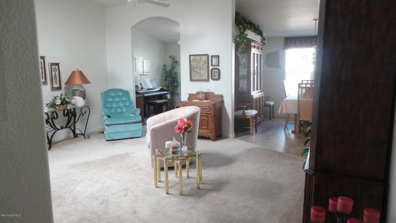 282 W Tuna Drive, Green Valley, AZ 85614