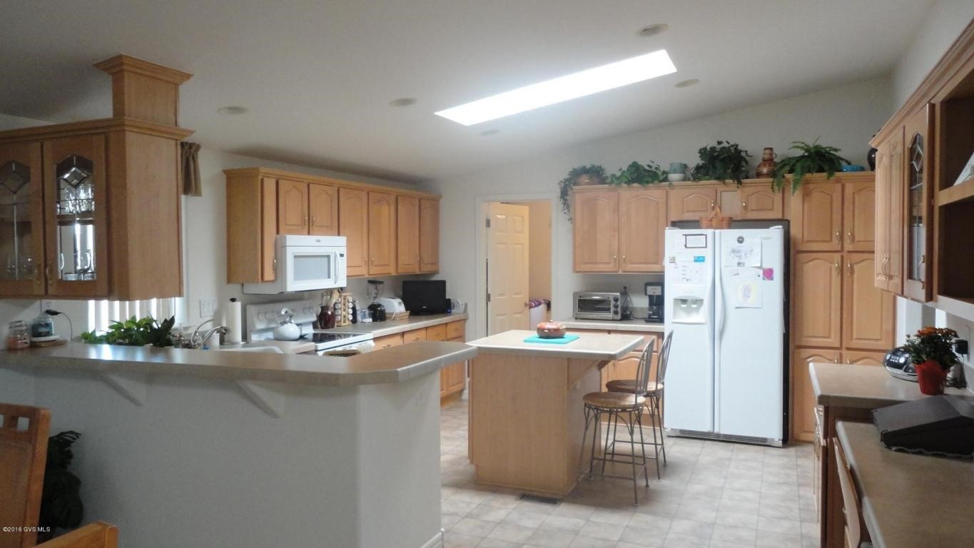 282 W Tuna Drive, Green Valley, AZ 85614