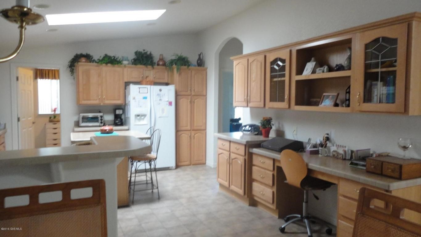 282 W Tuna Drive, Green Valley, AZ 85614