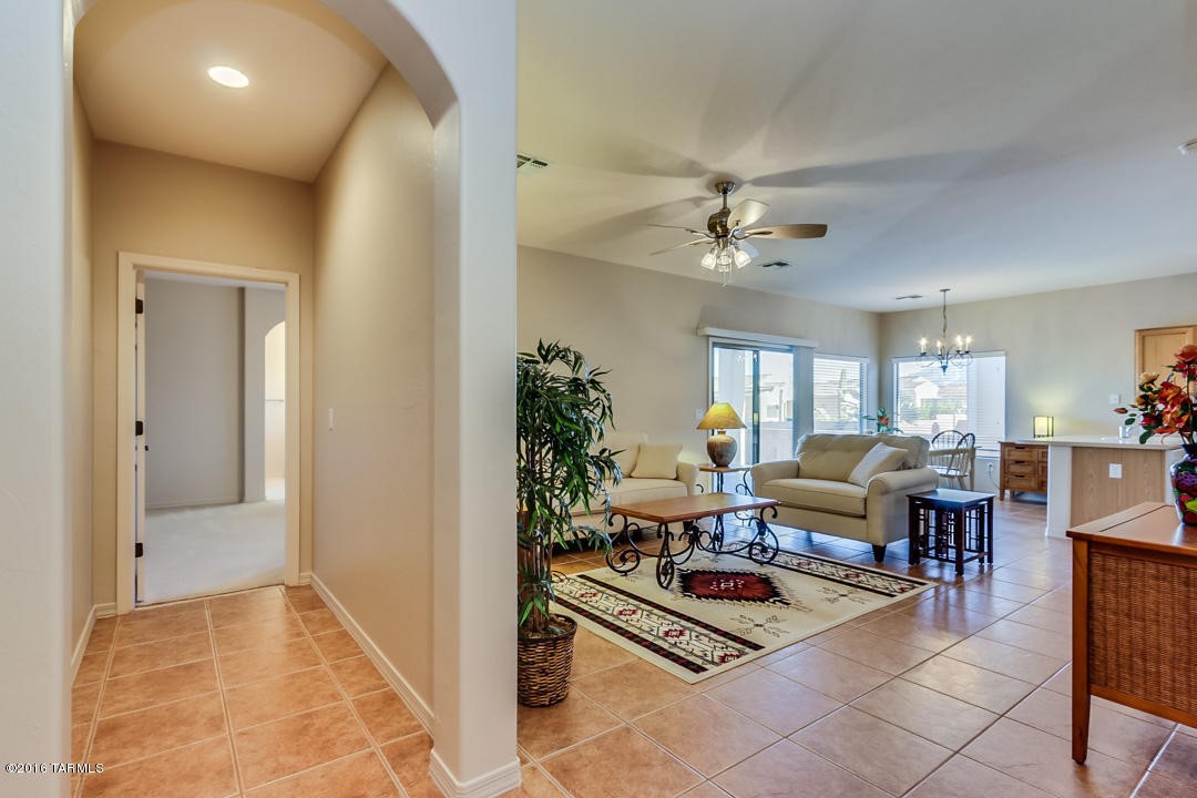 2245 S Via Anzavita, Green Valley, AZ 85614