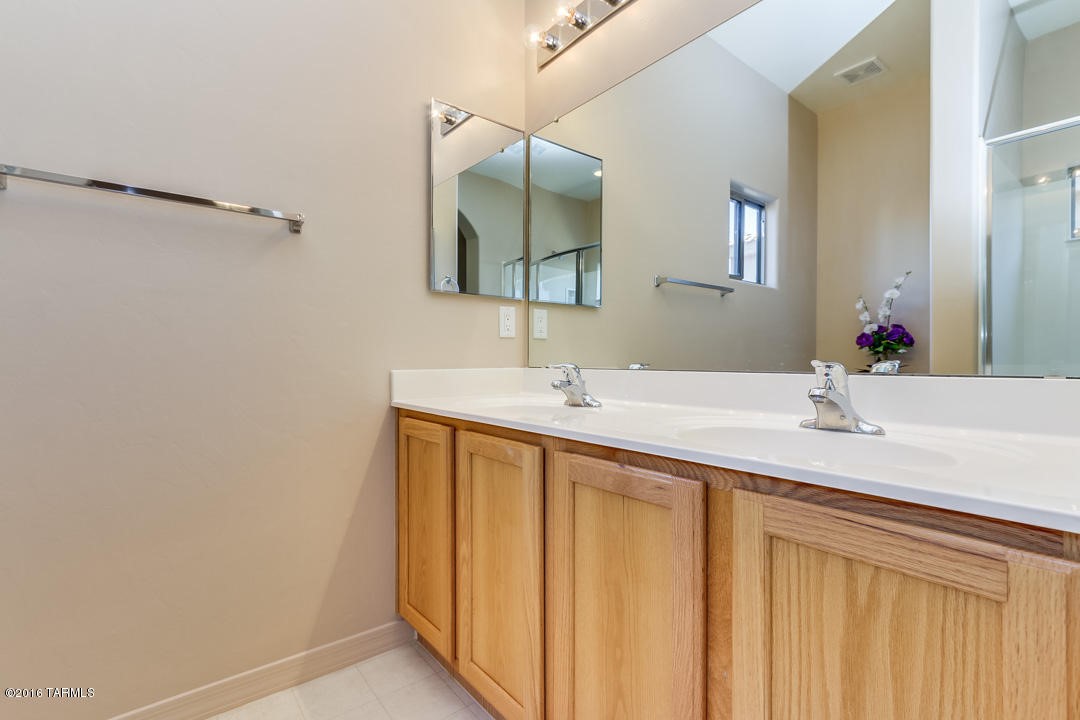 2245 S Via Anzavita, Green Valley, AZ 85614