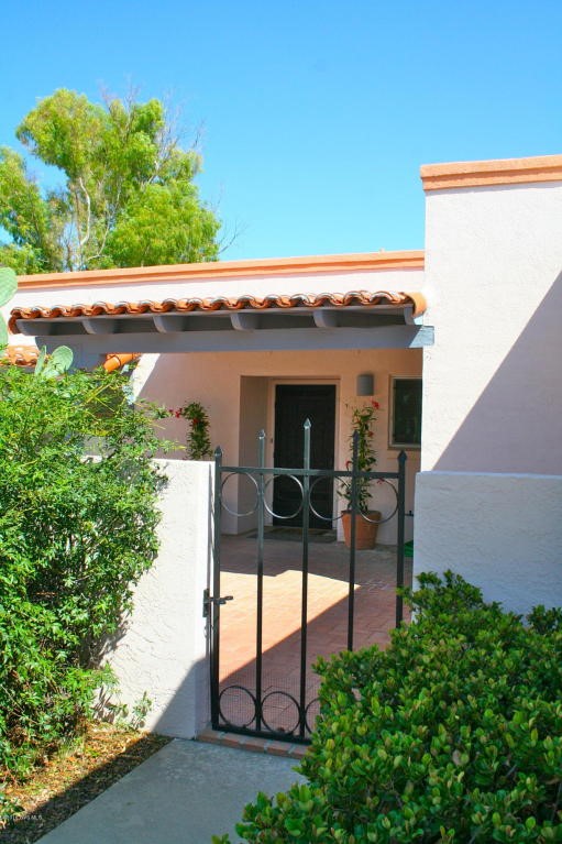 131 E Paseo Chuparosas, Green Valley, AZ 85614