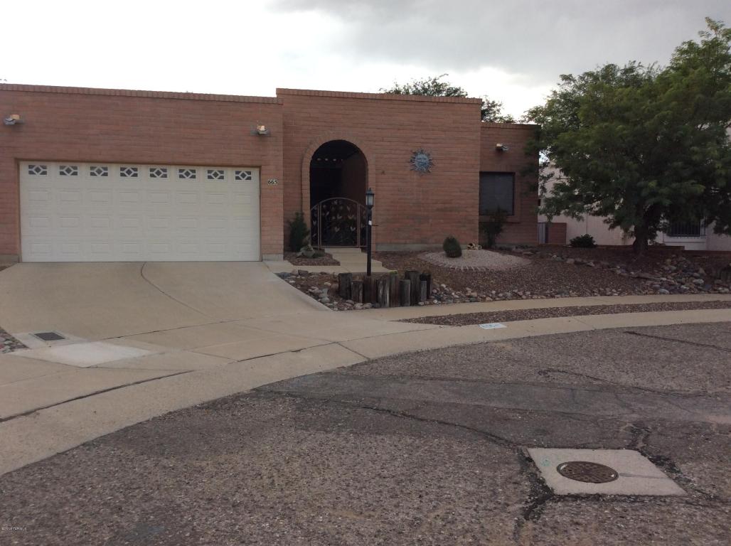 665 W Rio Altar, Green Valley, AZ 85614
