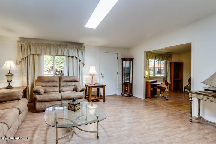 240 E El Viento, Green Valley, AZ 85614