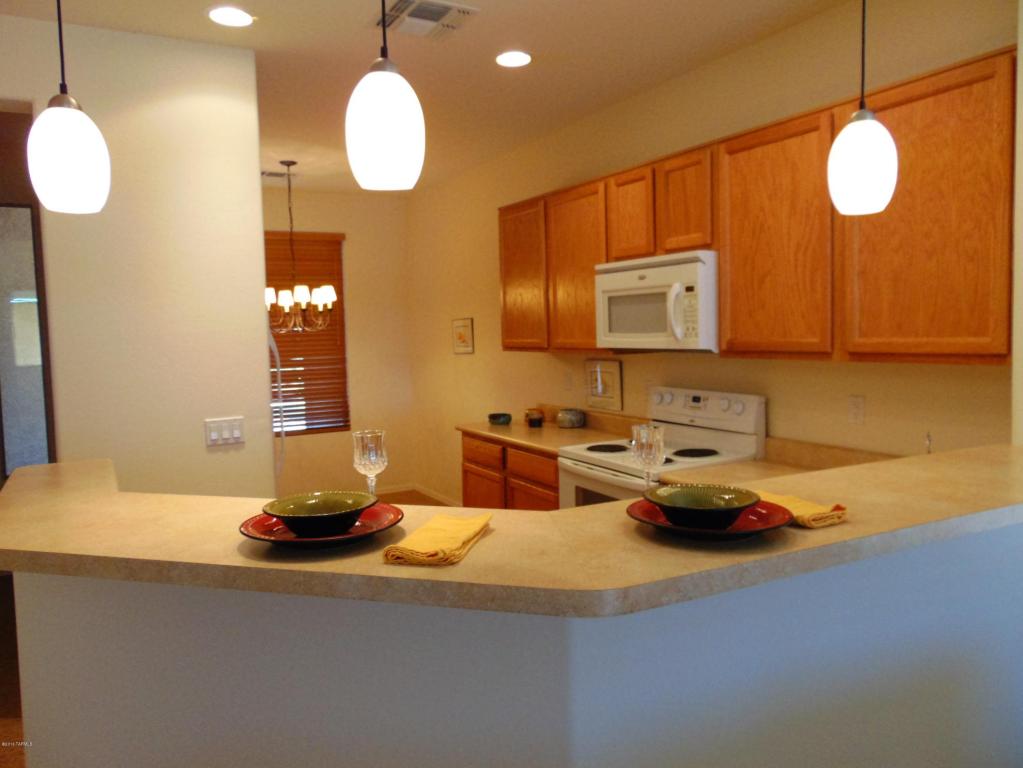 526 W Astruc, Green Valley, AZ 85614