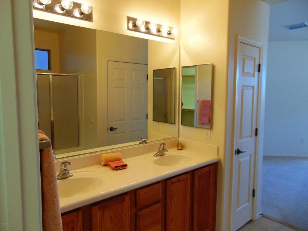 526 W Astruc, Green Valley, AZ 85614