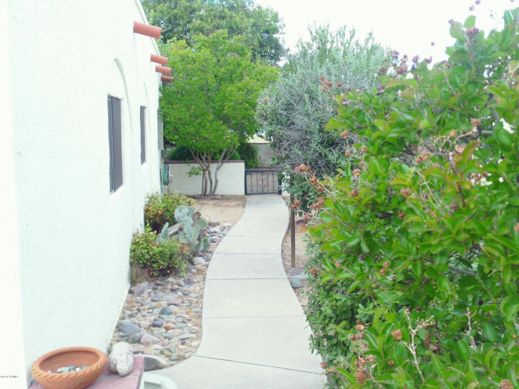 249 E Paseo Chuparosas, Green Valley, AZ 85614