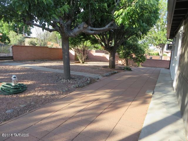141 E El Membrillo, Green Valley, United States 85614