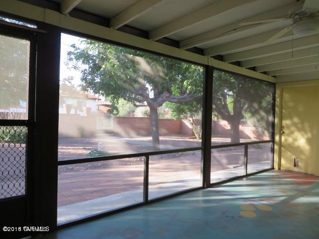 141 E El Membrillo, Green Valley, United States 85614