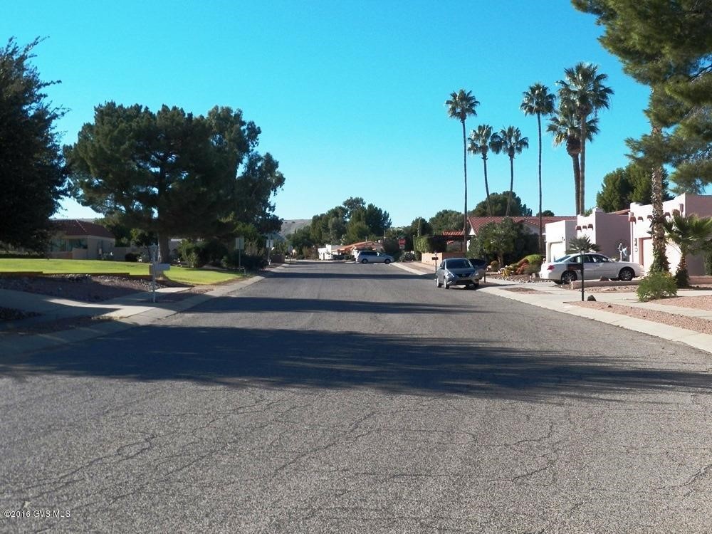 1261 N Paseo De Golf, Green Valley, AZ 85614