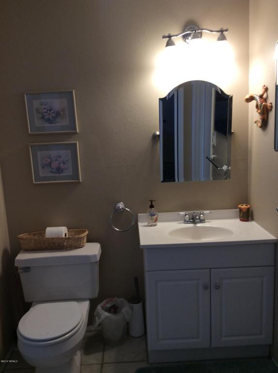 233 S Paseo Pena, Green Valley, AZ 85614