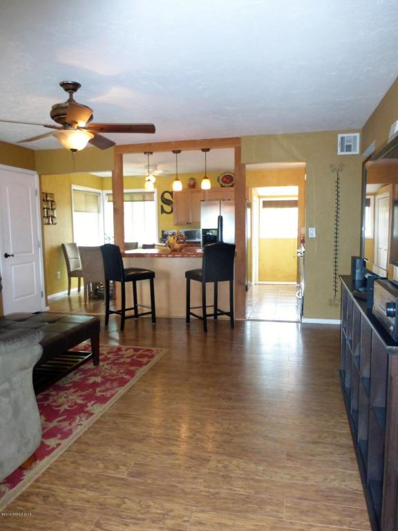 6936 S Jaxel Road, Hereford, AZ 85615