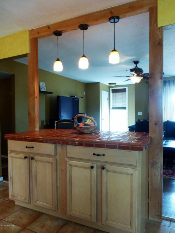 6936 S Jaxel Road, Hereford, AZ 85615