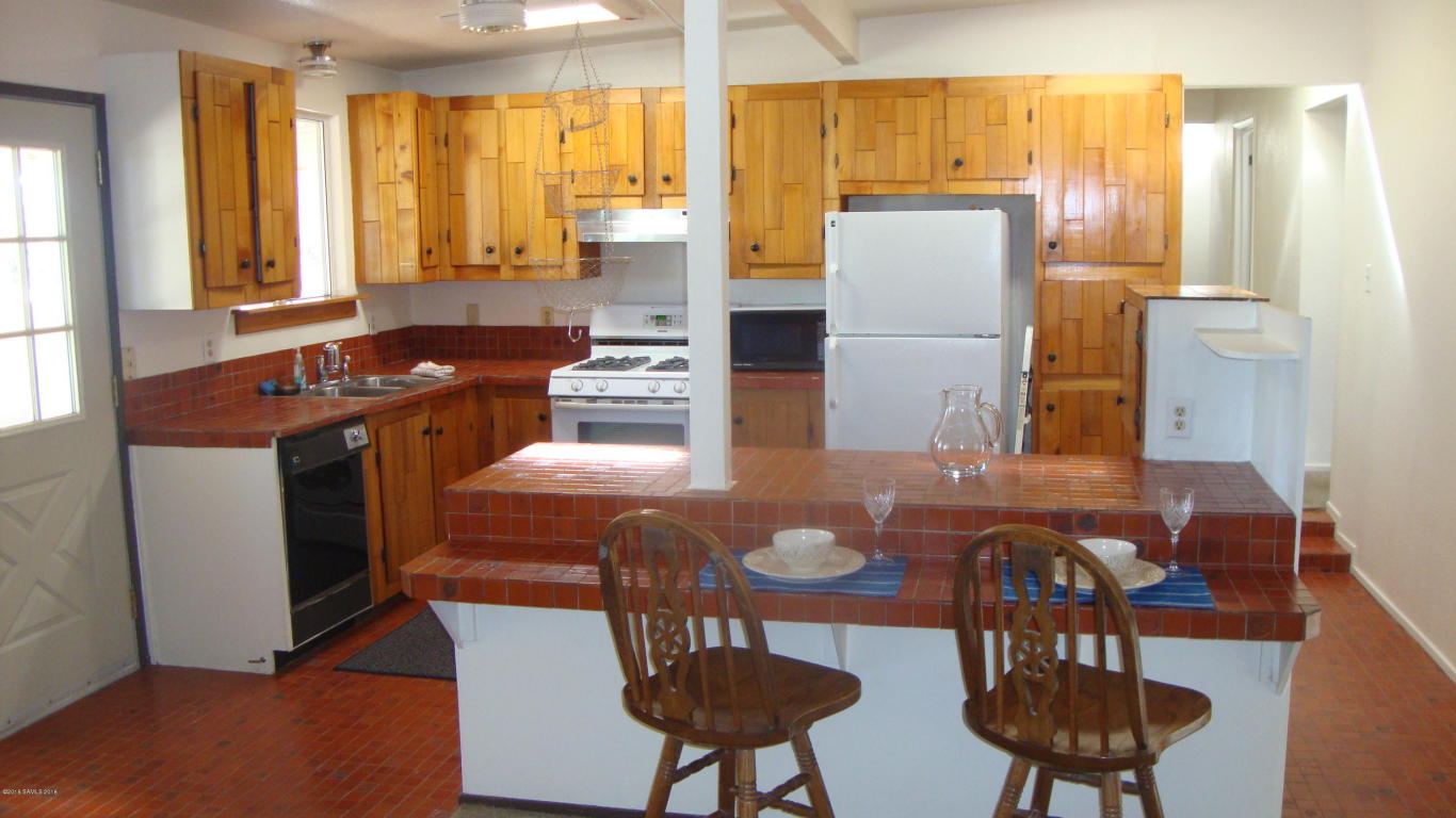 6513 S Cavalry Lane, Hereford, AZ 85615