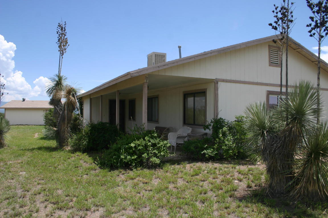 8075 E Bloomfield Road, Hereford, AZ 85615