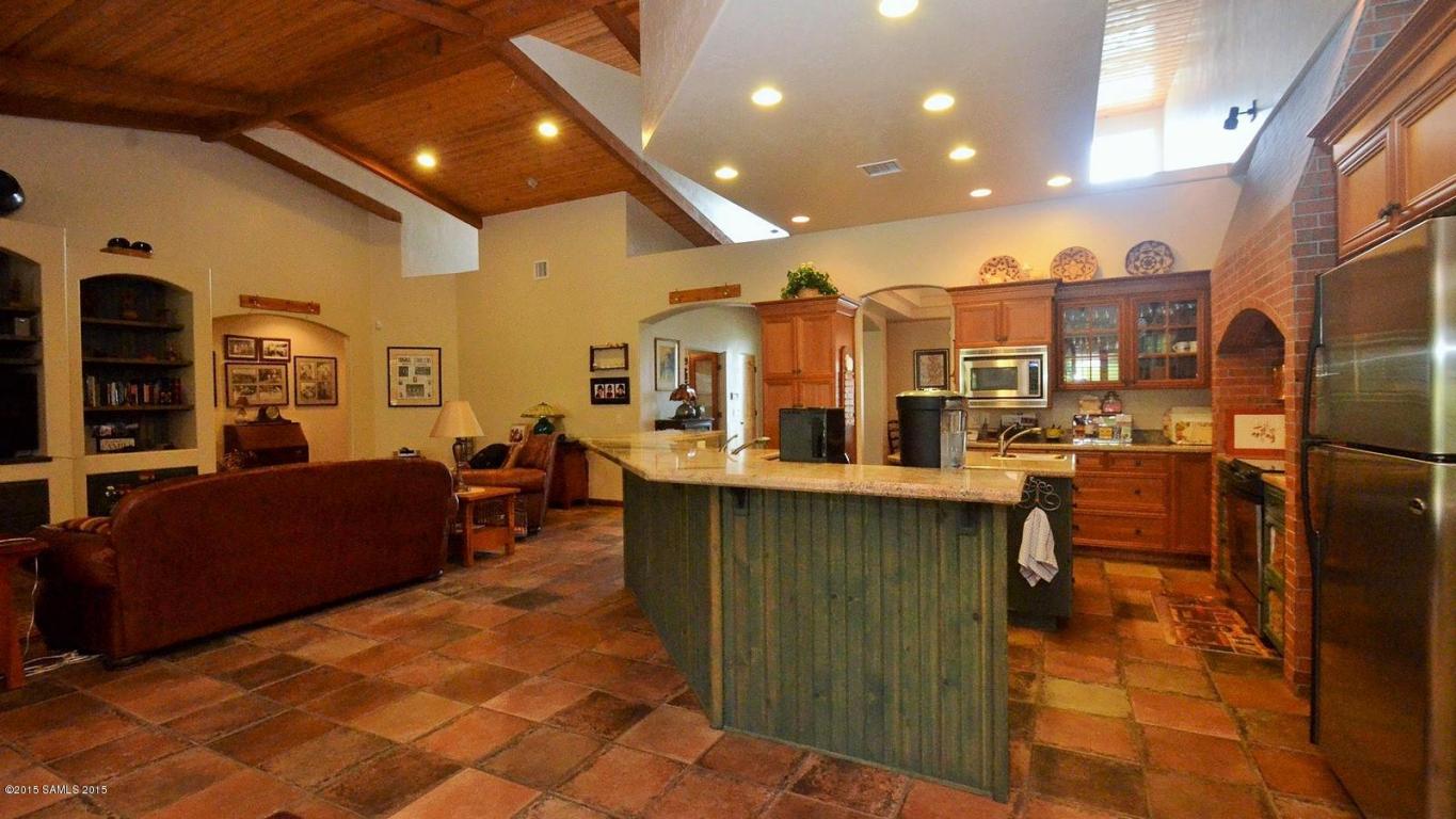 9245 S Bryerly Drive, Hereford, AZ 85615