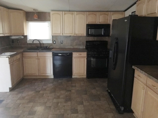 5627 S White Oak LnHereford, AZ, 85615Cochise County
